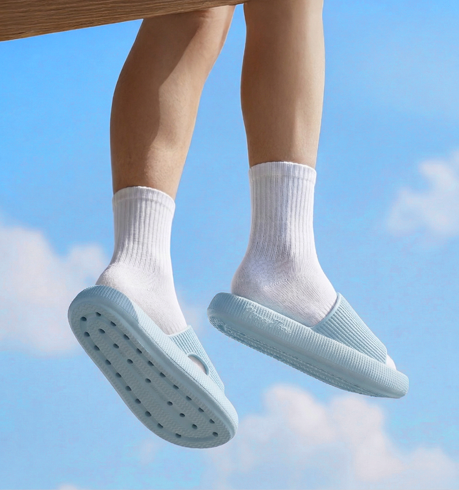 Light Blue / EU 34/35 | UK 2.5 | US M 3.5 / US W 5