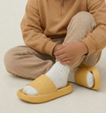 Yellow / EU 28/29 | UK 10.5 | US C 11
