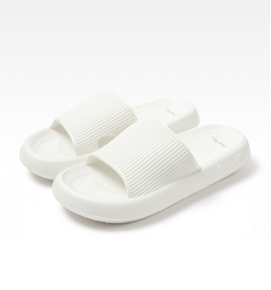 White / EU 34/35 | UK 2.5 | US M 3.5 / US W 5