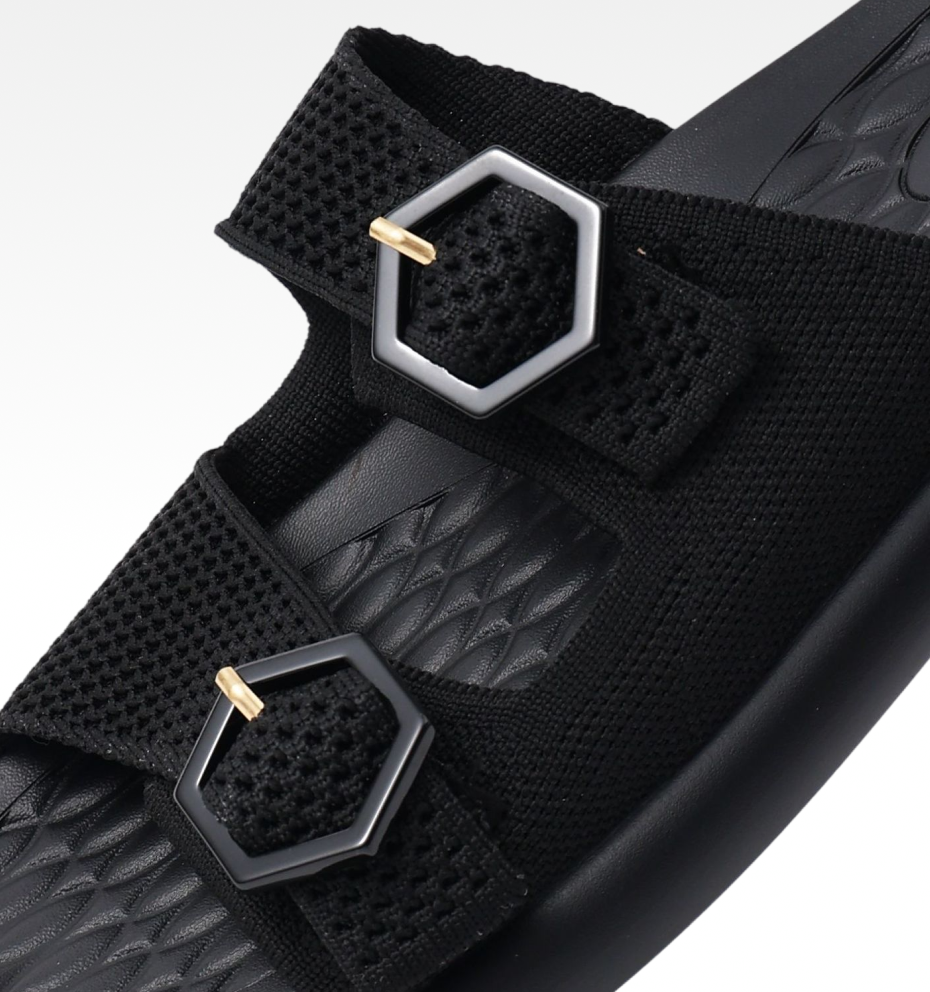Deep Black / EU 35 | UK 2.5 | US M 3.5 / US W 5