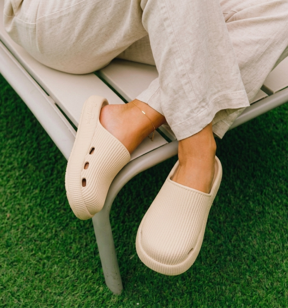 Beige / EU 36/37 | UK 4 | US M 4.5 / US W 6.5